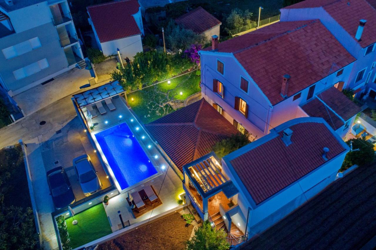 Apartments Guc Preko Exterior photo