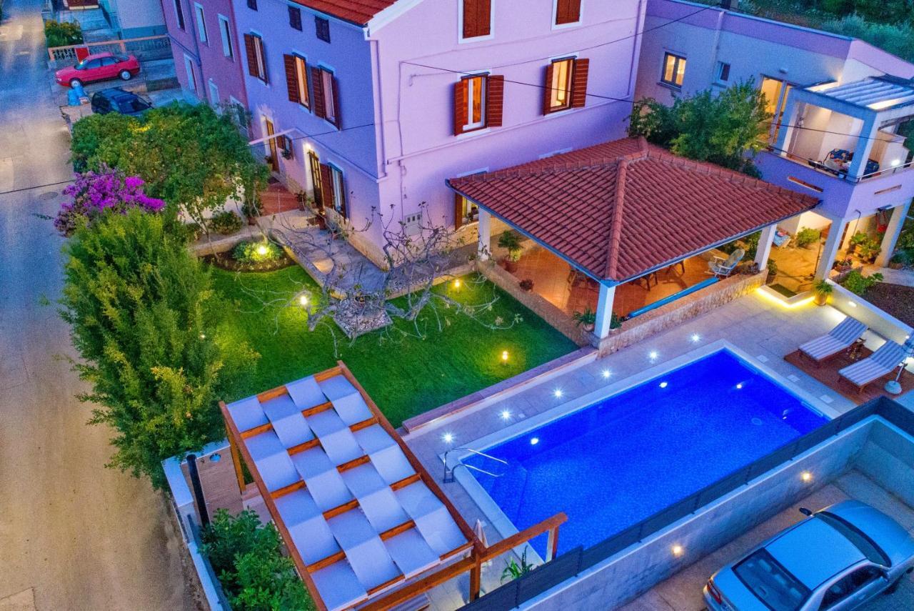 Apartments Guc Preko Exterior photo